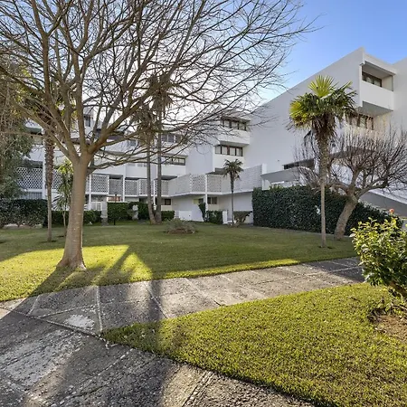 Beachfront In Cb 3 *